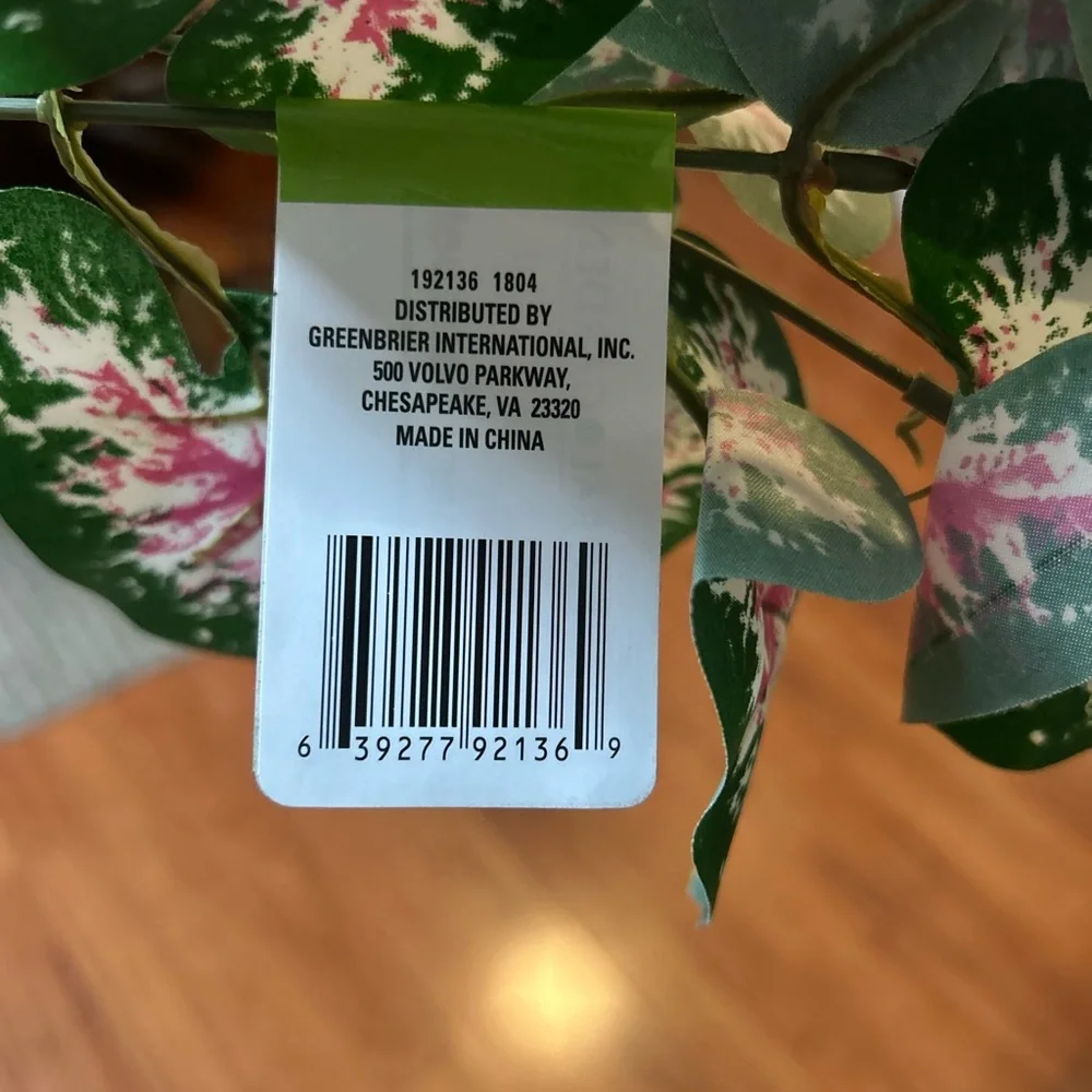 FLORAL GARDEN | Artificial Green and Pink Leaf Spray